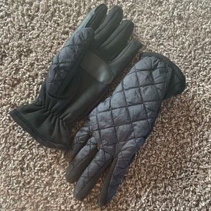 Champion wind and water resistant gloves NWOT